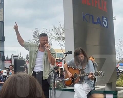 Imagine Dragons Performs Acoustic Concert For Striking Writers Outside Netflix